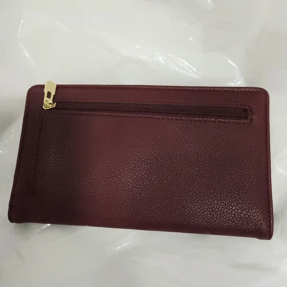 Lark & Ives NWOT Red Faux Leather/Vegan Leather Slim Wallet
